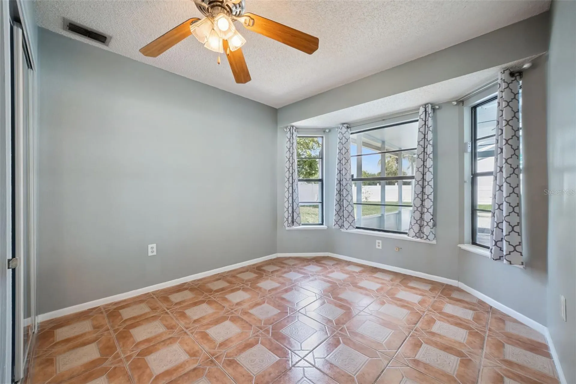 2620 E Dorchester Drive Deltona FL 32738