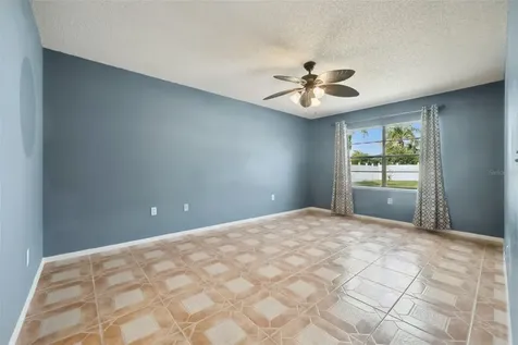 2620 E Dorchester Drive Deltona FL 32738