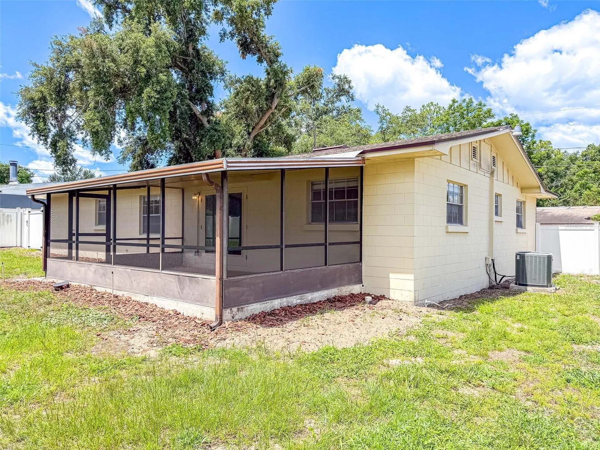 506 15th Court NE Winter Haven FL 33881