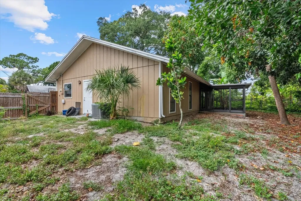 2127 Worrington Street Sarasota FL 34231
