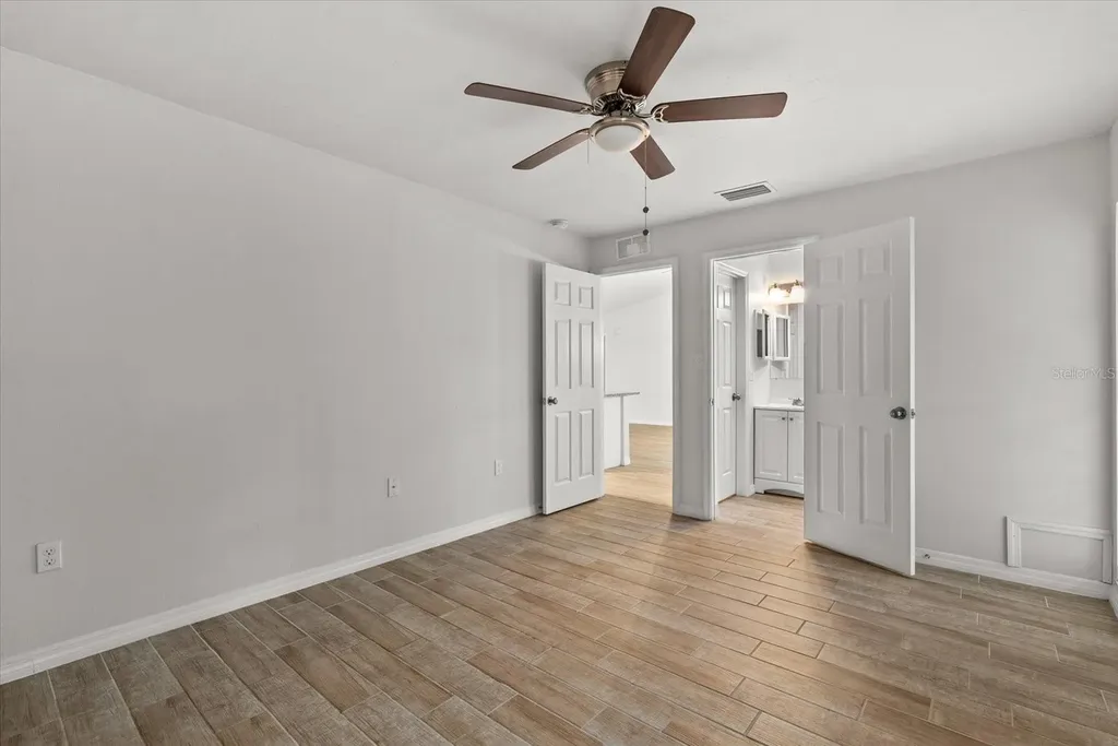 2127 Worrington Street Sarasota FL 34231