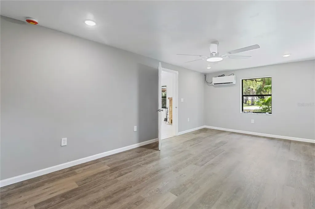 23094 Central Avenue Port Charlotte FL 33980