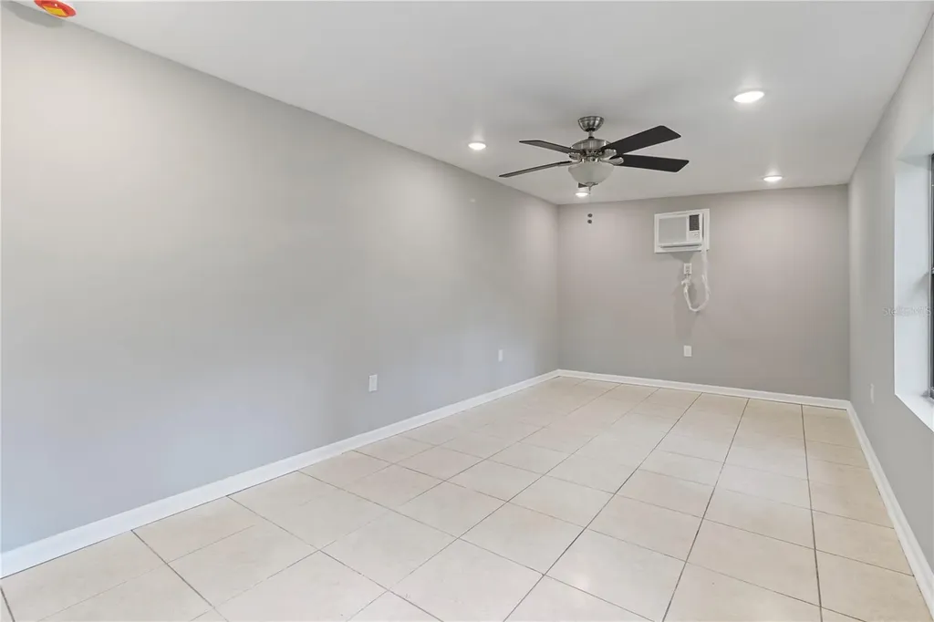 23094 Central Avenue Port Charlotte FL 33980