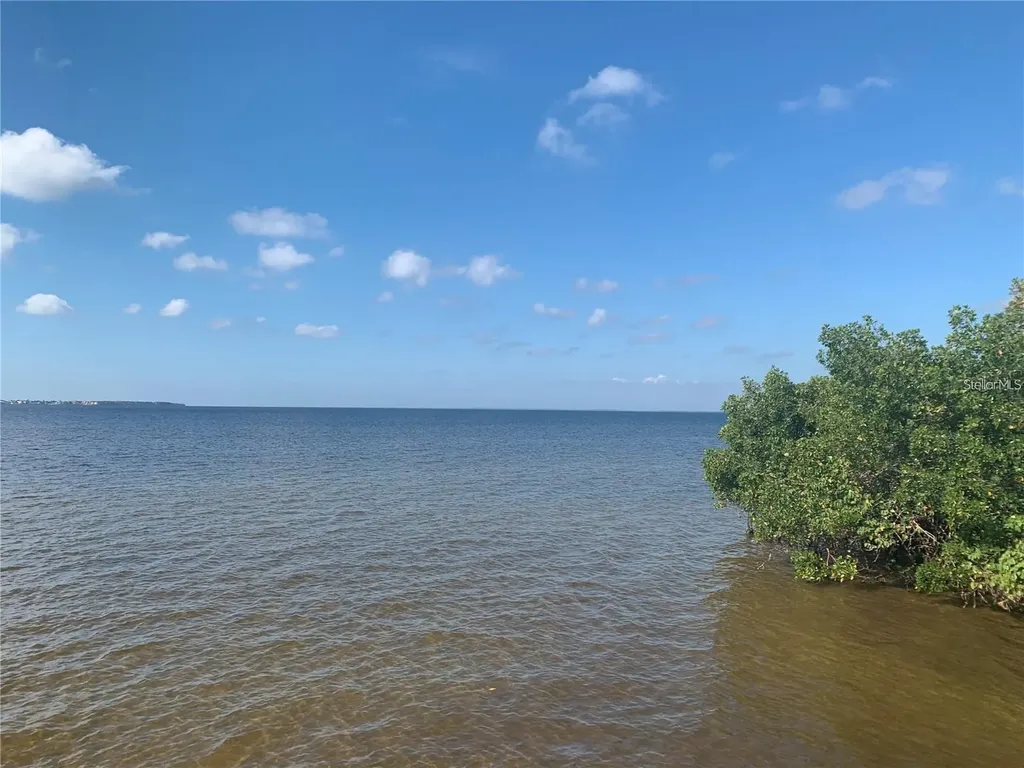 23094 Central Avenue Port Charlotte FL 33980
