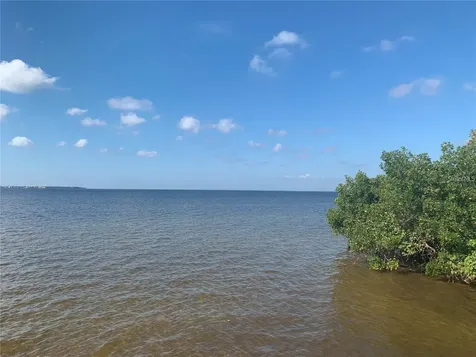 23094 Central Avenue Port Charlotte FL 33980