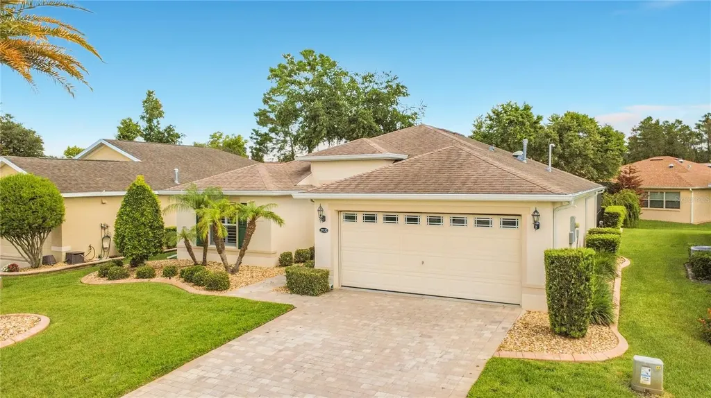 27132 Roanoke Drive Leesburg FL 34748