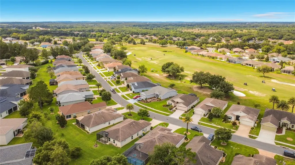 27132 Roanoke Drive Leesburg FL 34748