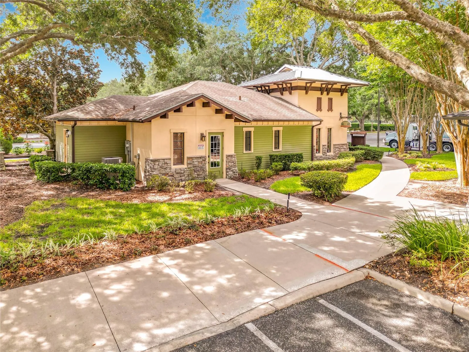 27132 Roanoke Drive Leesburg FL 34748
