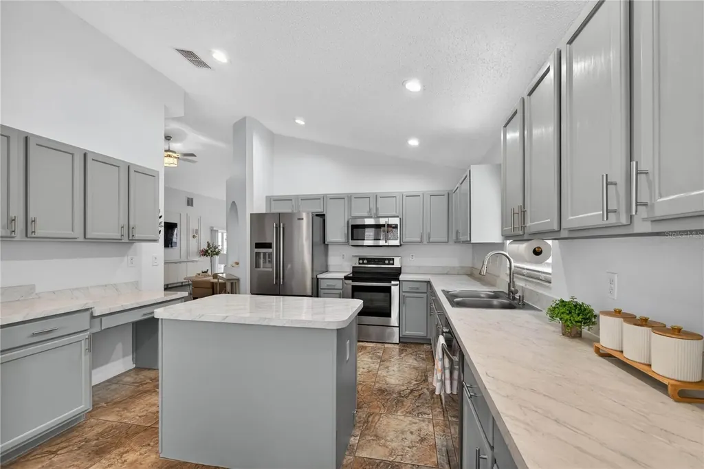 402 Delancey Drive Davenport FL 33837