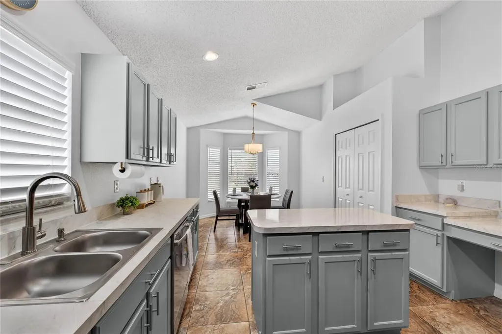 402 Delancey Drive Davenport FL 33837