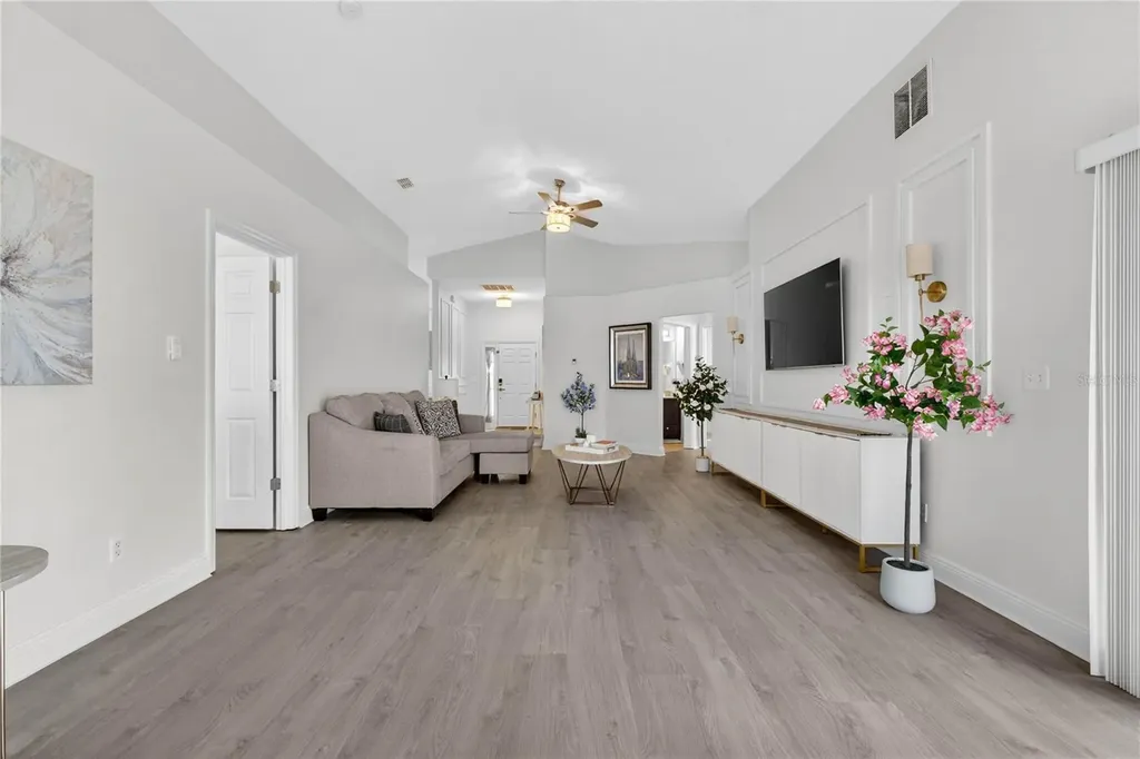 402 Delancey Drive Davenport FL 33837
