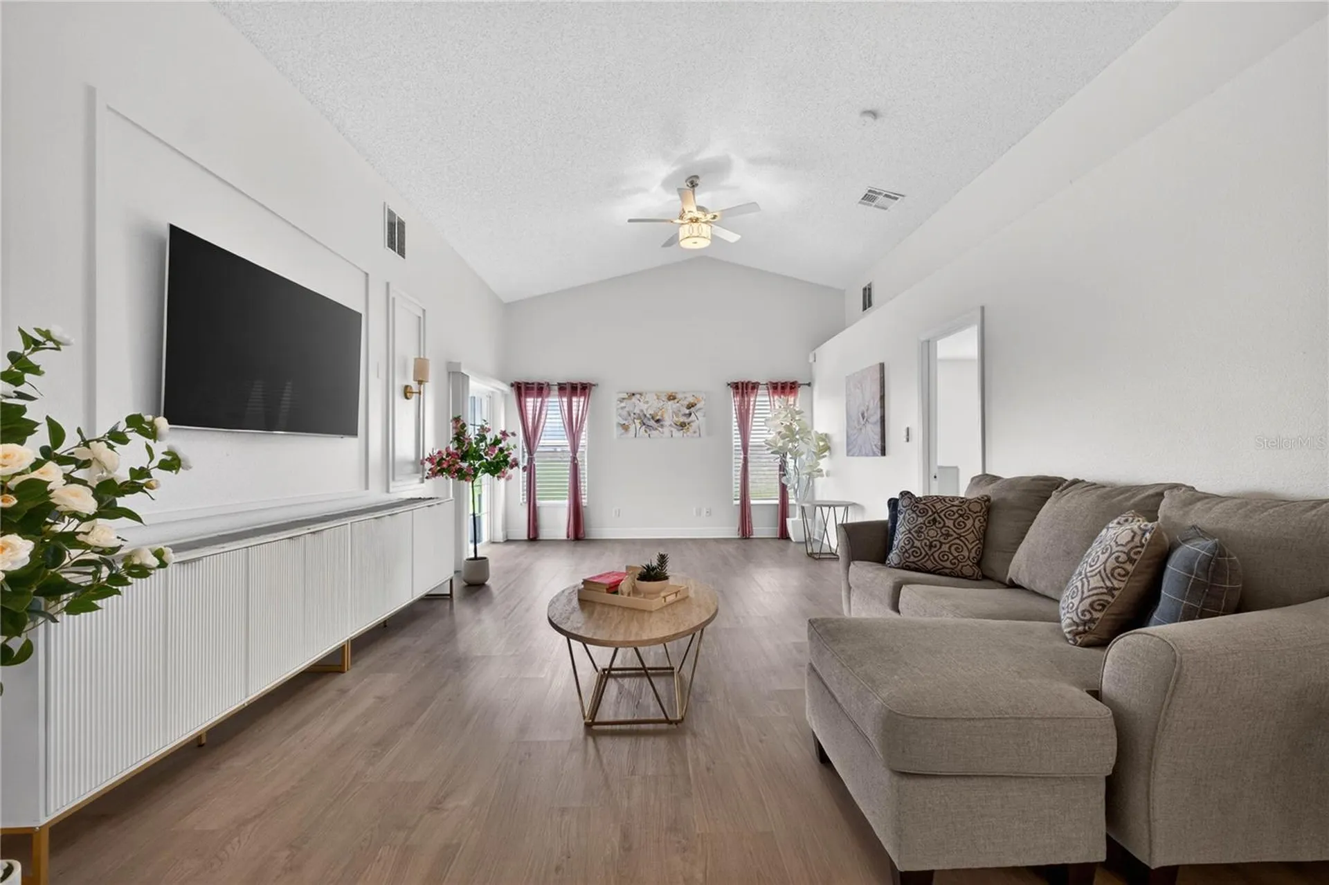 402 Delancey Drive Davenport FL 33837