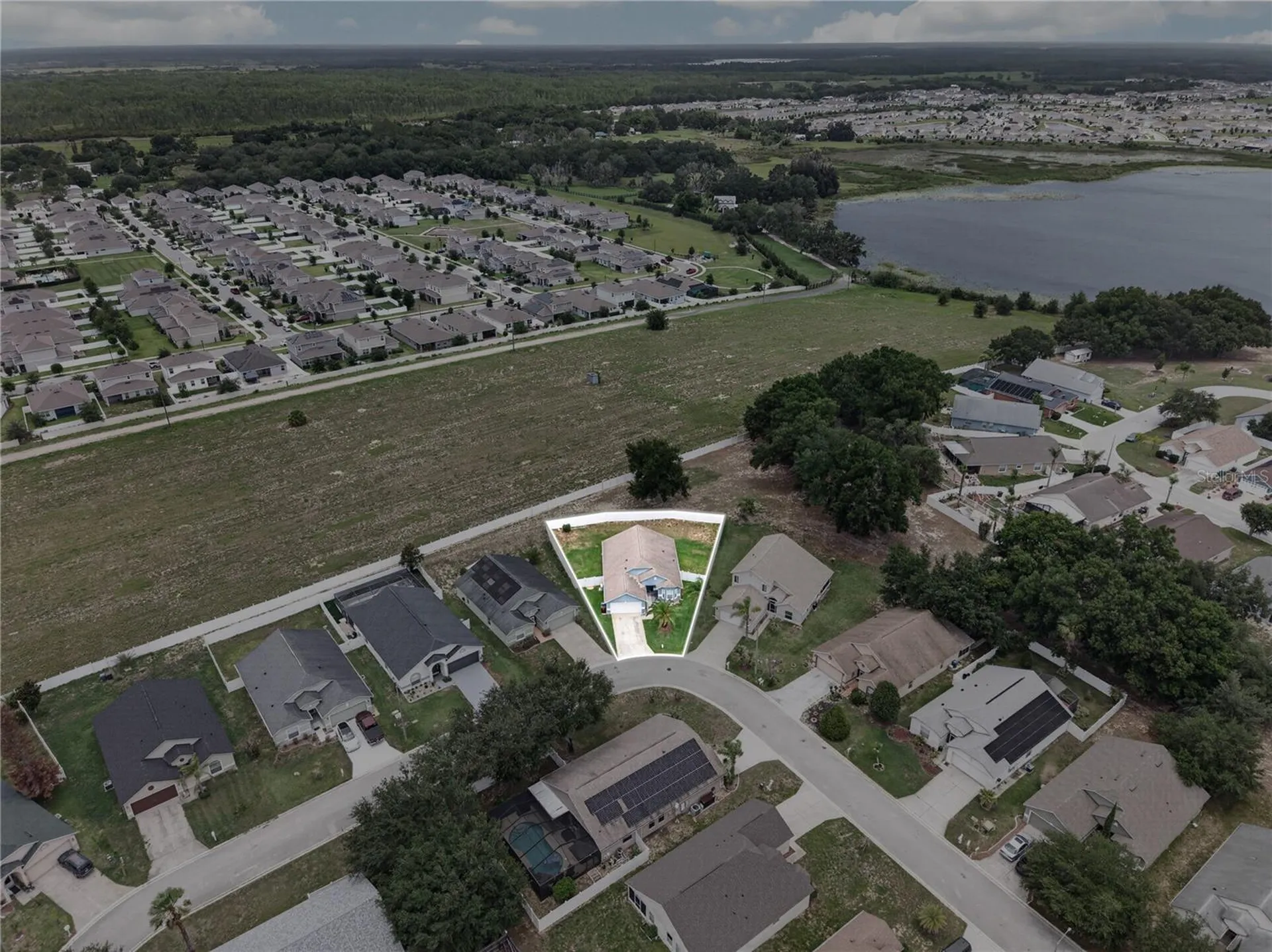 402 Delancey Drive Davenport FL 33837