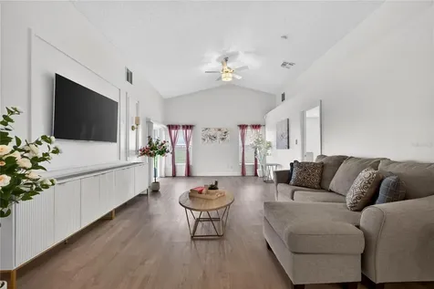 402 Delancey Drive Davenport FL 33837