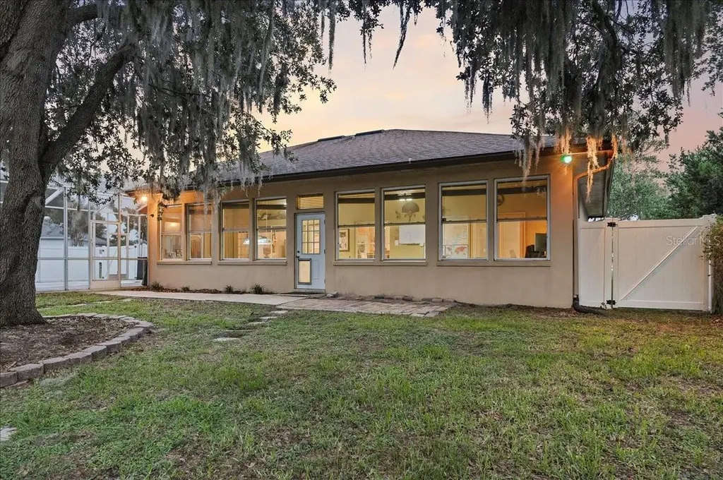 448 Lake Harris Drive Lakeland FL 33813