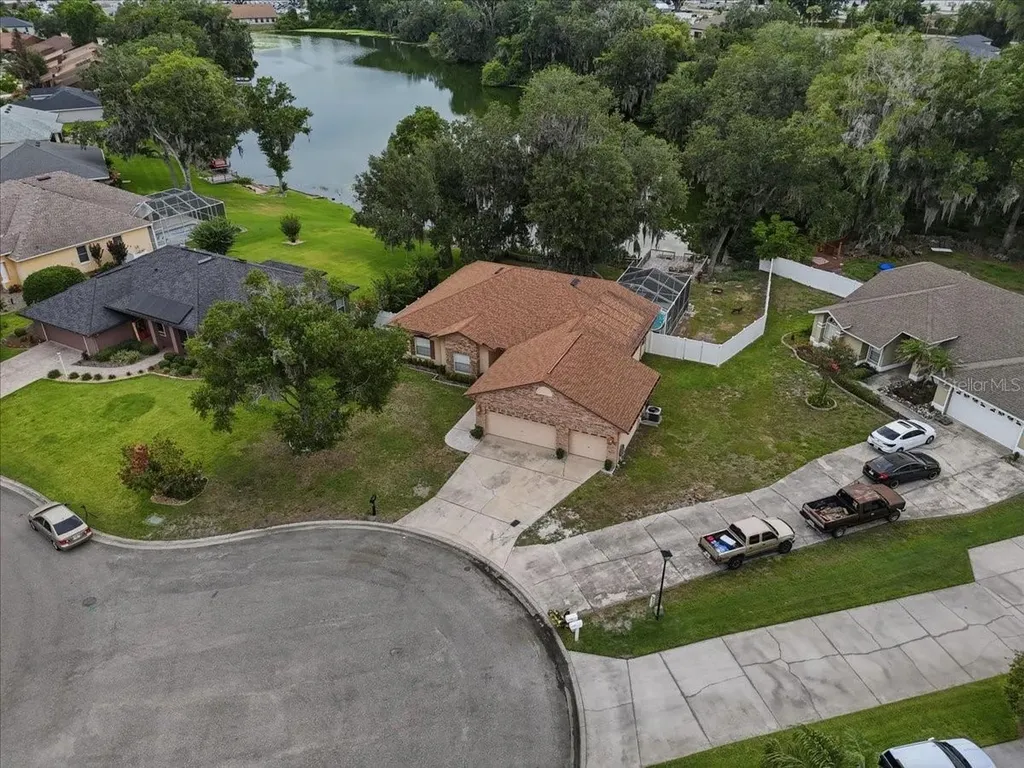448 Lake Harris Drive Lakeland FL 33813