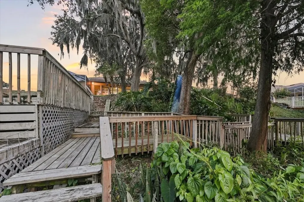 448 Lake Harris Drive Lakeland FL 33813
