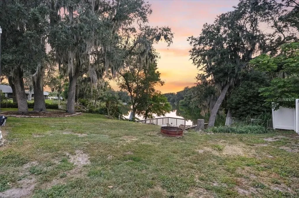 448 Lake Harris Drive Lakeland FL 33813