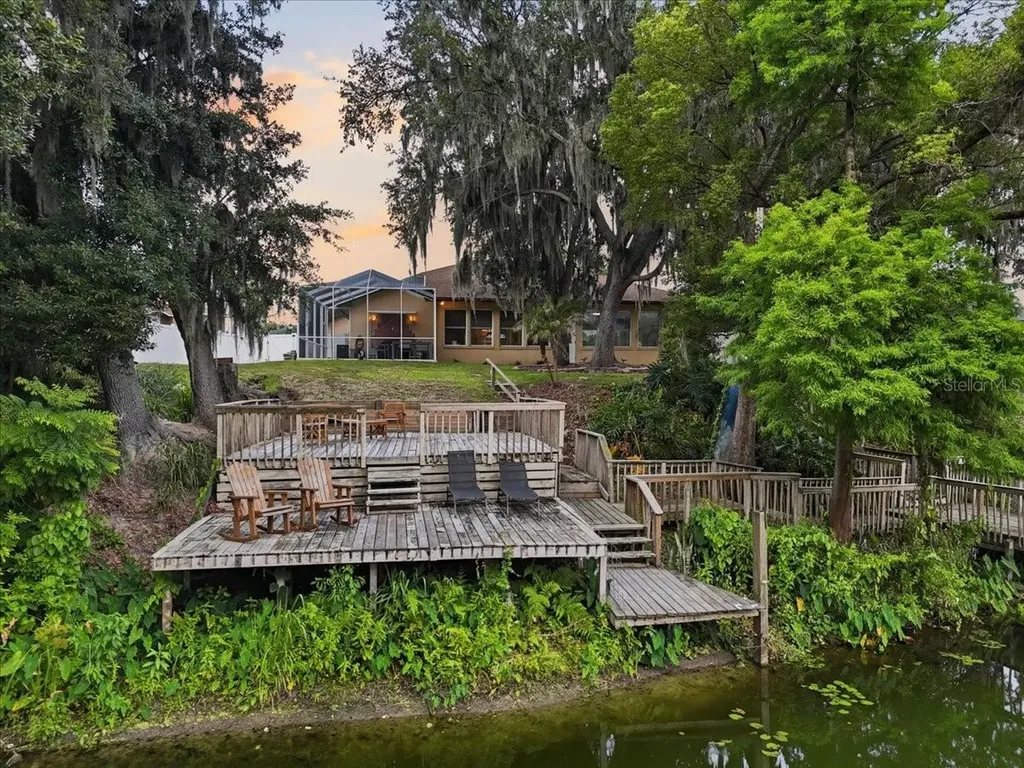 448 Lake Harris Drive Lakeland FL 33813