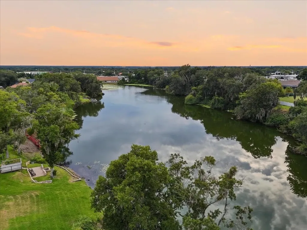 448 Lake Harris Drive Lakeland FL 33813