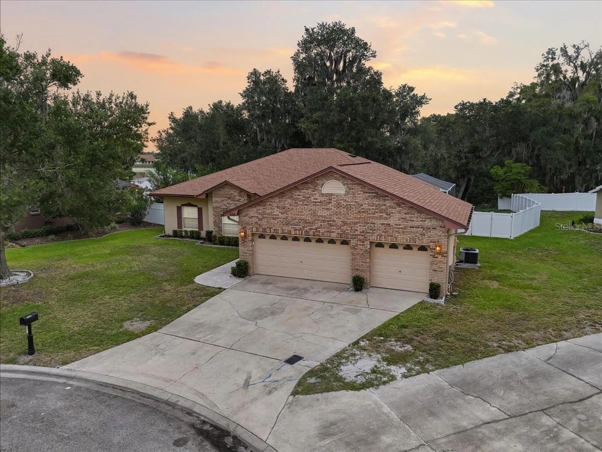 448 Lake Harris Drive Lakeland FL 33813
