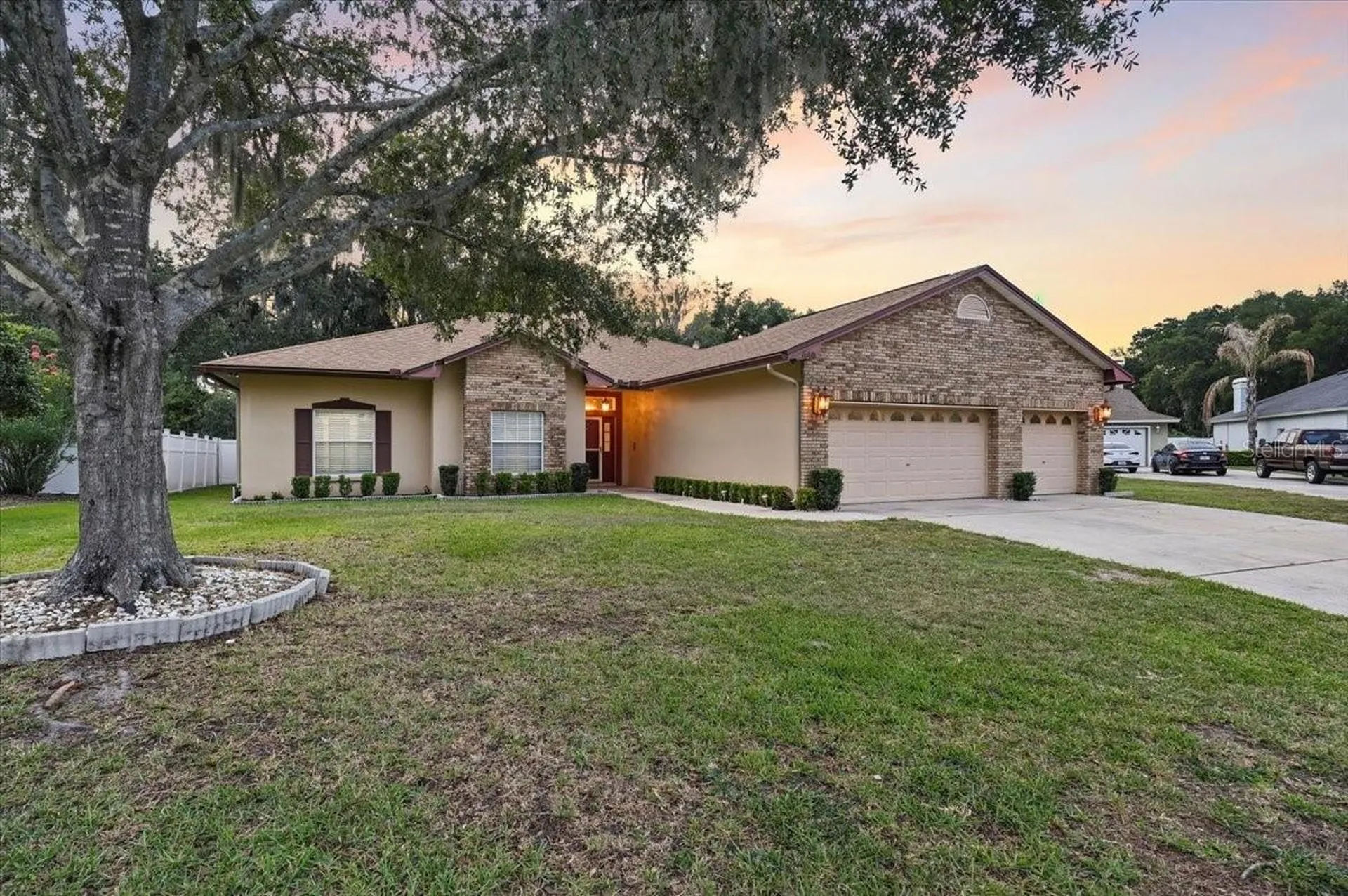 448 Lake Harris Drive Lakeland FL 33813
