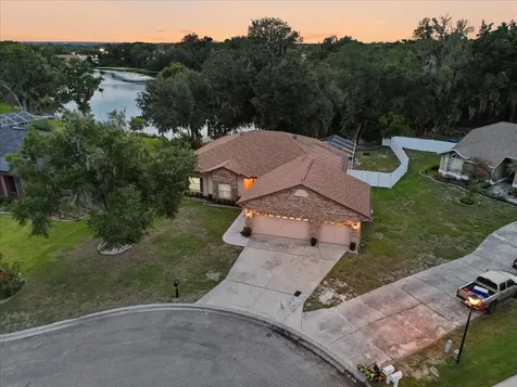 448 Lake Harris Drive Lakeland FL 33813