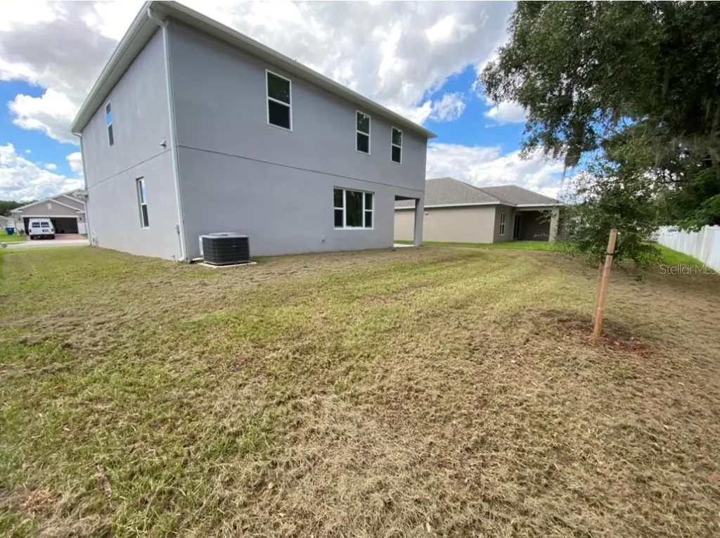 924 Avenal Lane Davenport FL 33837