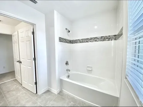924 Avenal Lane Davenport FL 33837