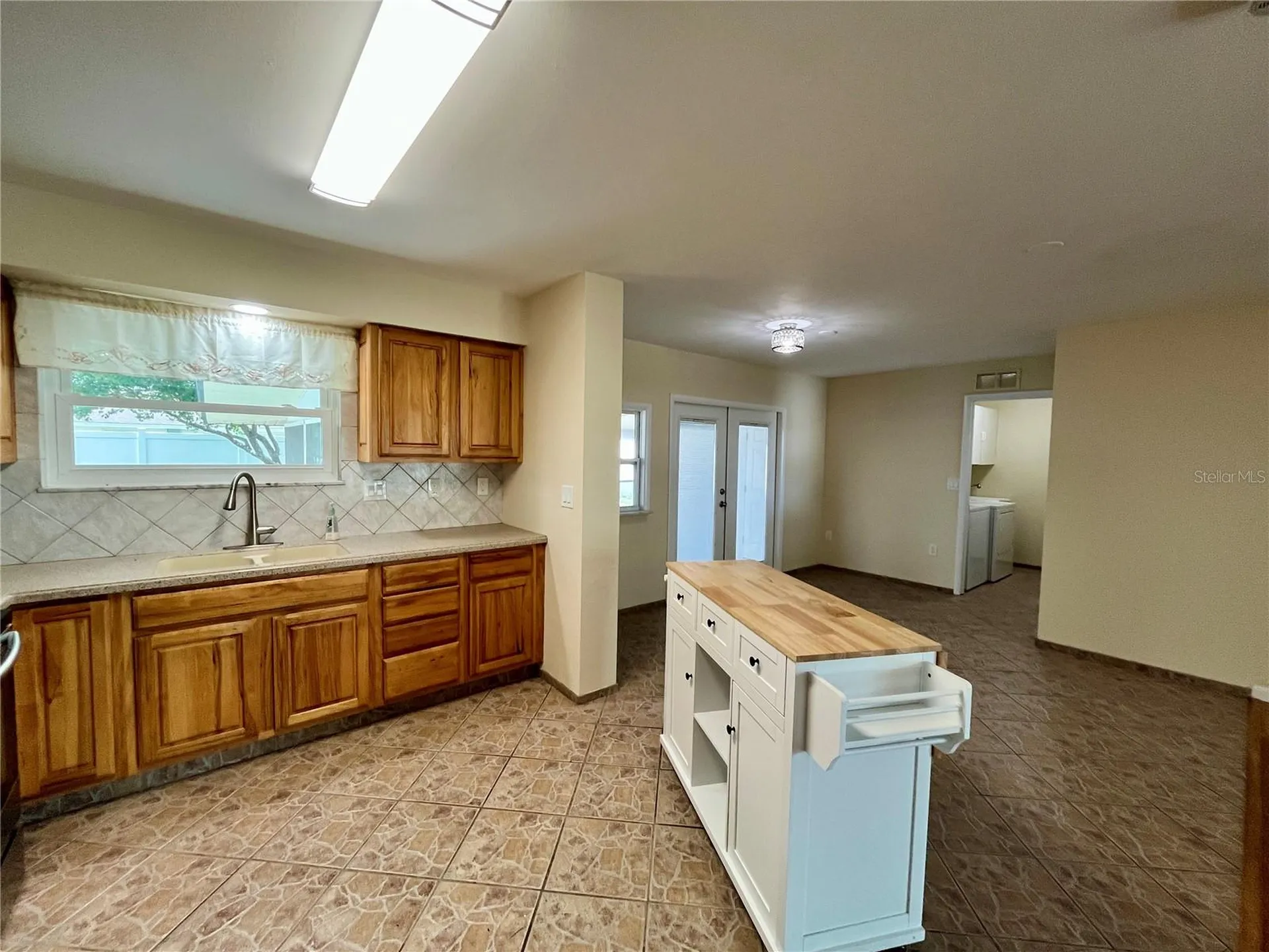 704 Torrey Pines Avenue Sun City Center FL 33573