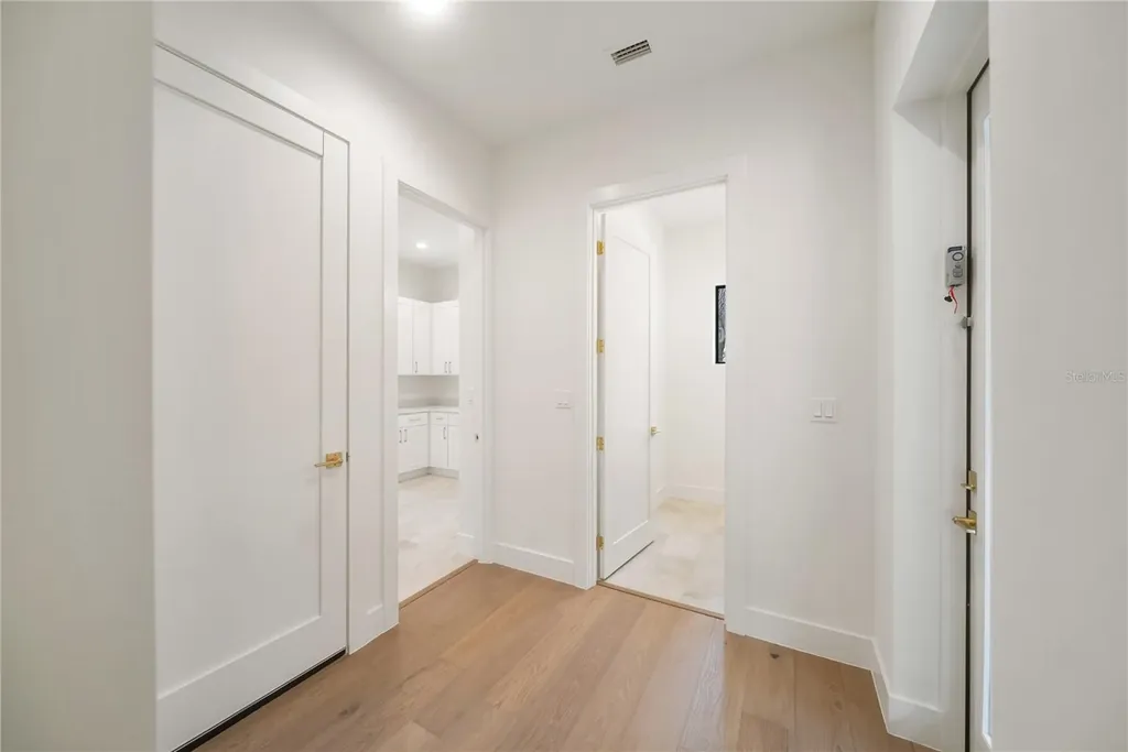 3800 Flores Avenue Sarasota FL 34239