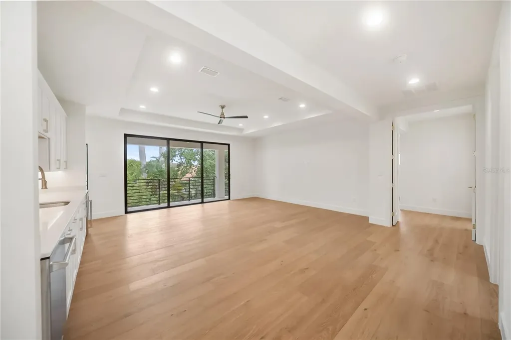 3800 Flores Avenue Sarasota FL 34239