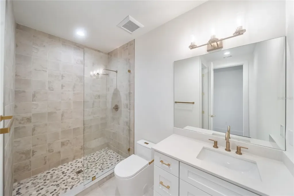 3800 Flores Avenue Sarasota FL 34239