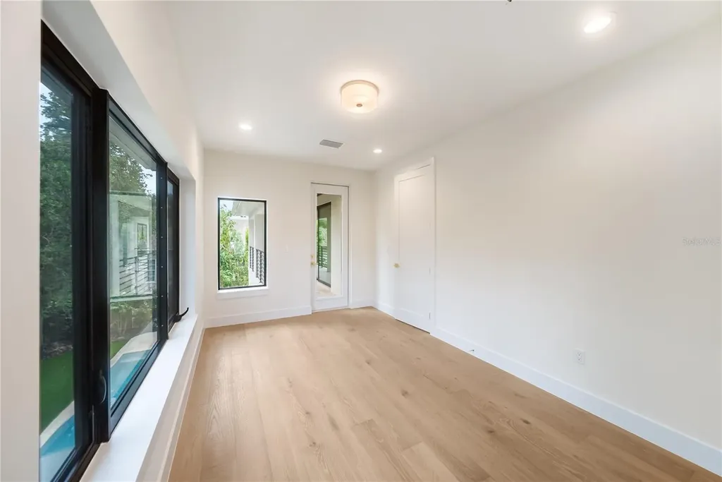 3800 Flores Avenue Sarasota FL 34239