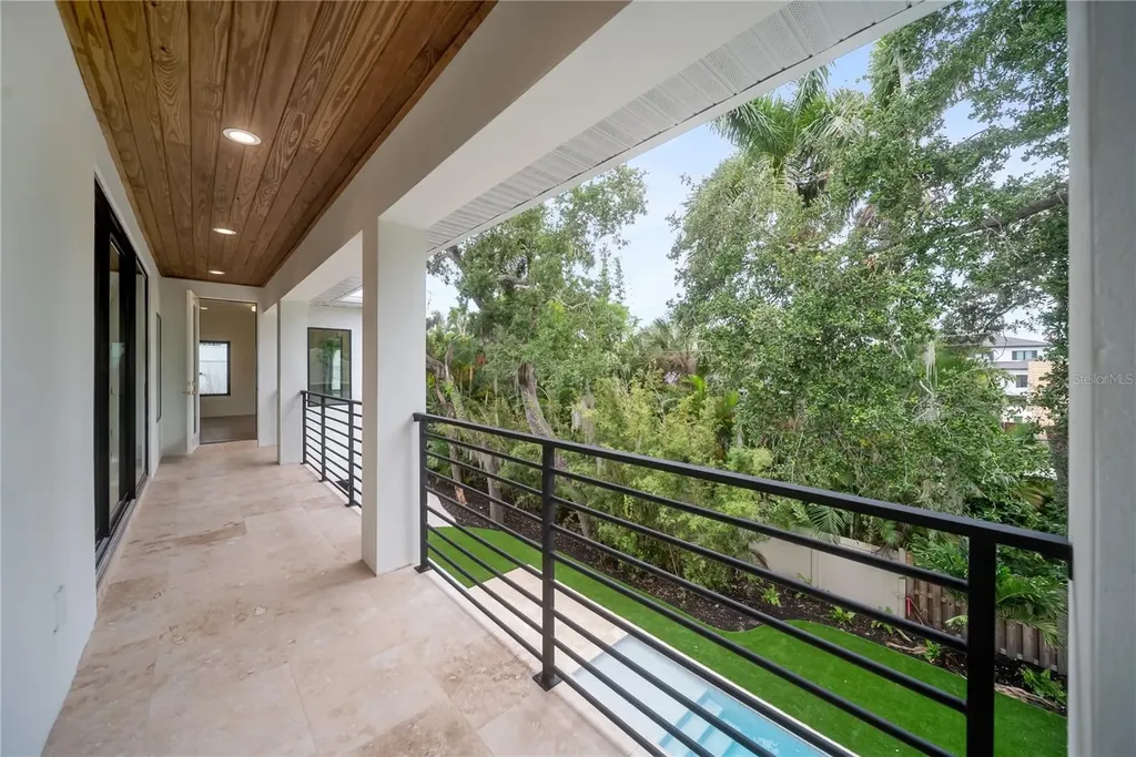3800 Flores Avenue Sarasota FL 34239