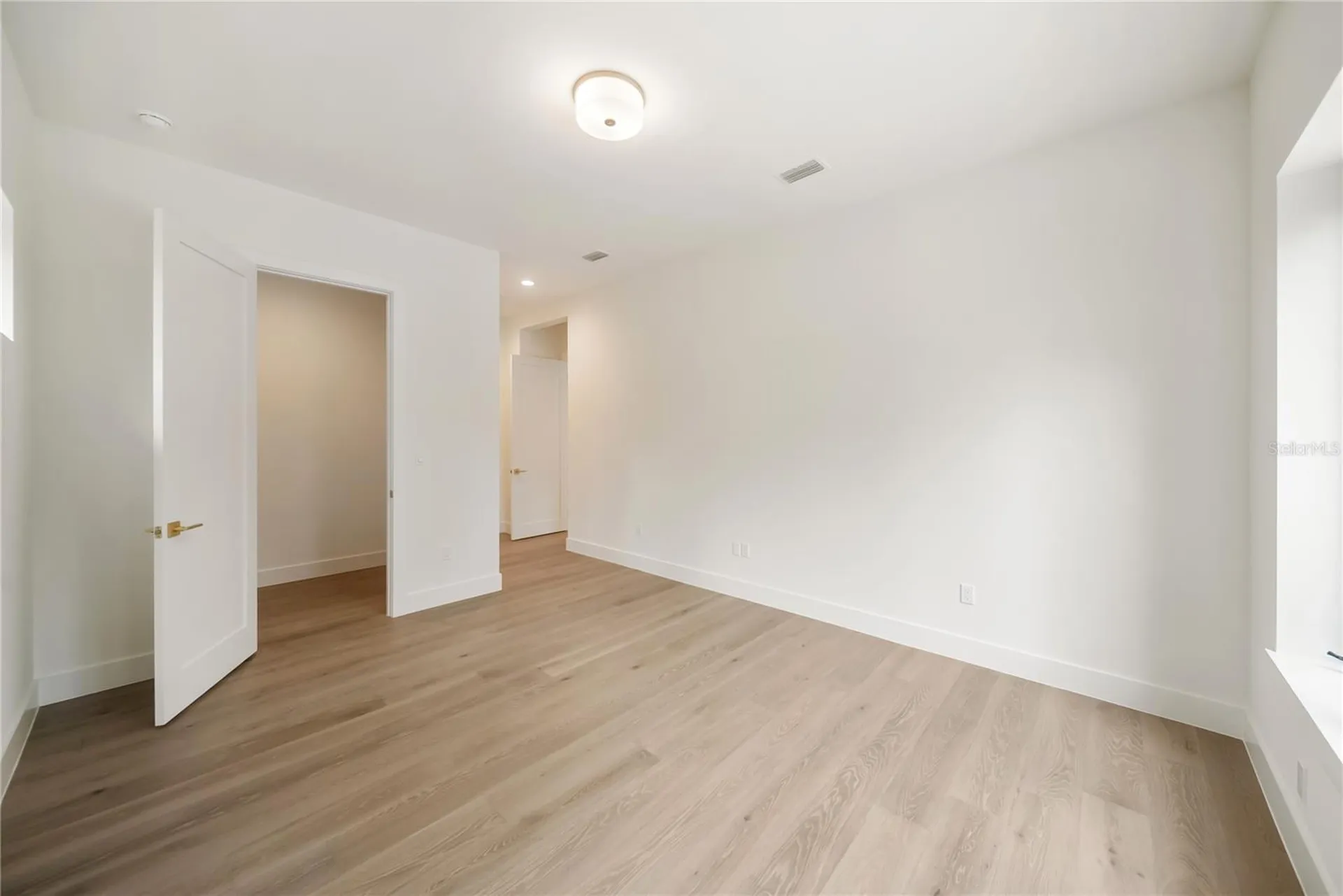 3800 Flores Avenue Sarasota FL 34239