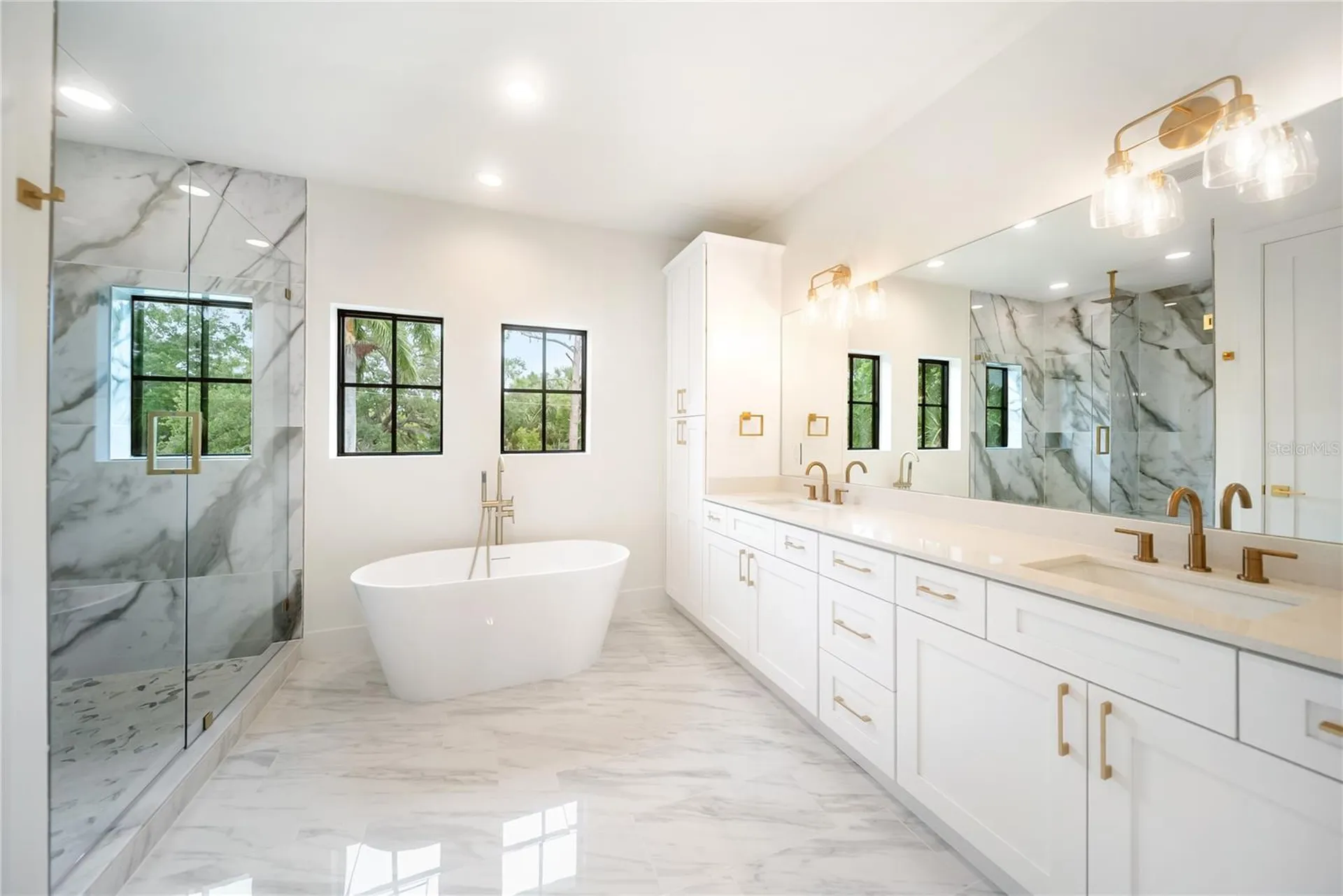 3800 Flores Avenue Sarasota FL 34239