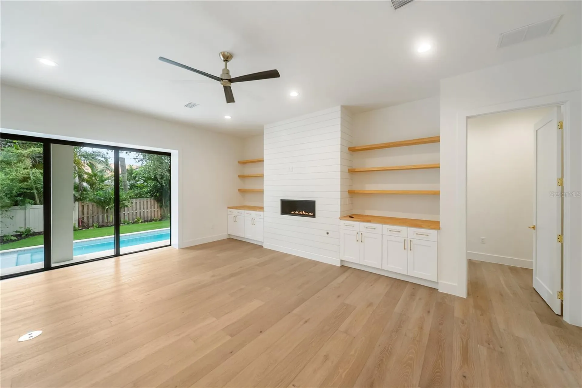 3800 Flores Avenue Sarasota FL 34239