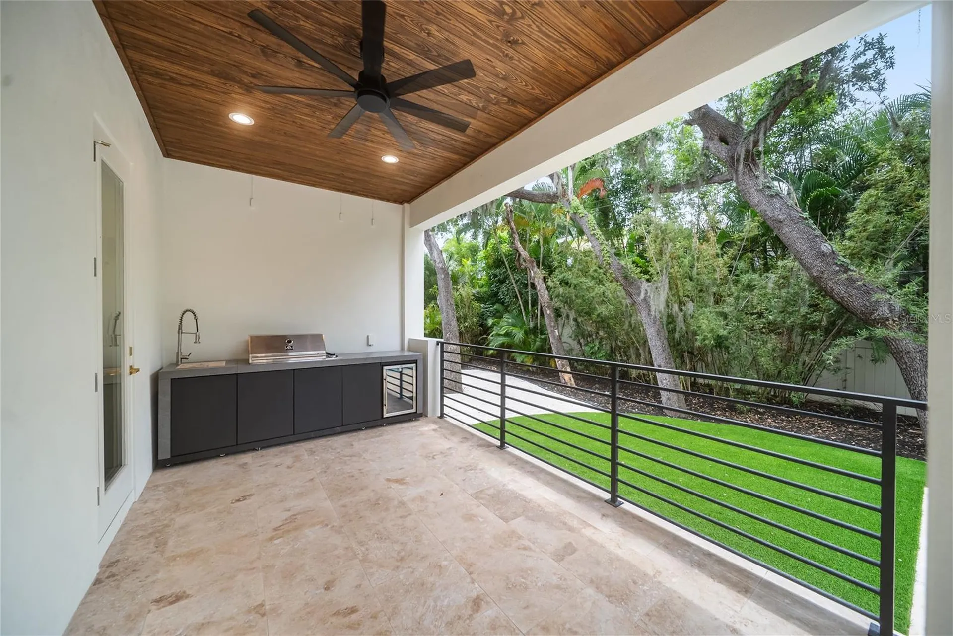3800 Flores Avenue Sarasota FL 34239
