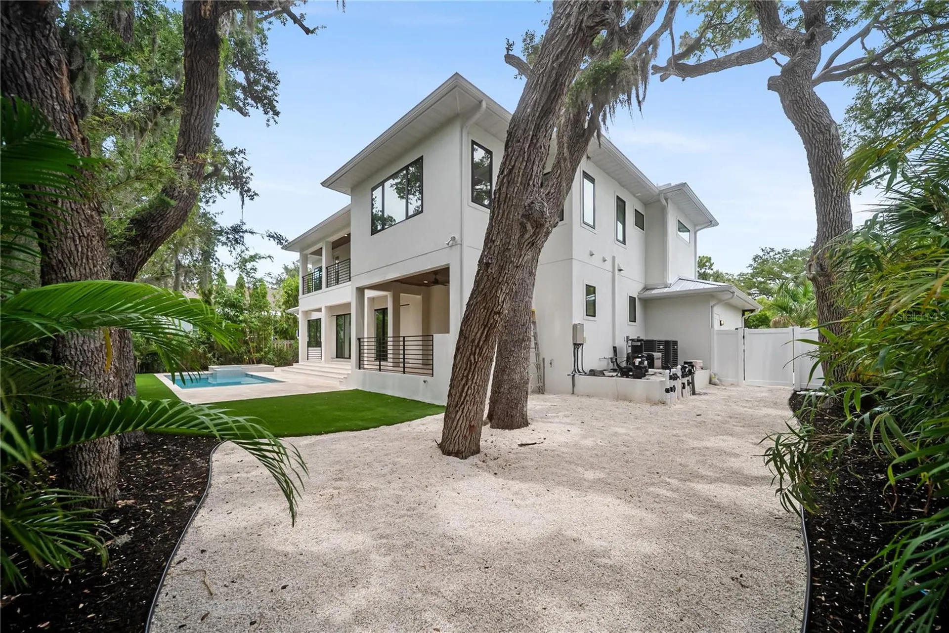 3800 Flores Avenue Sarasota FL 34239