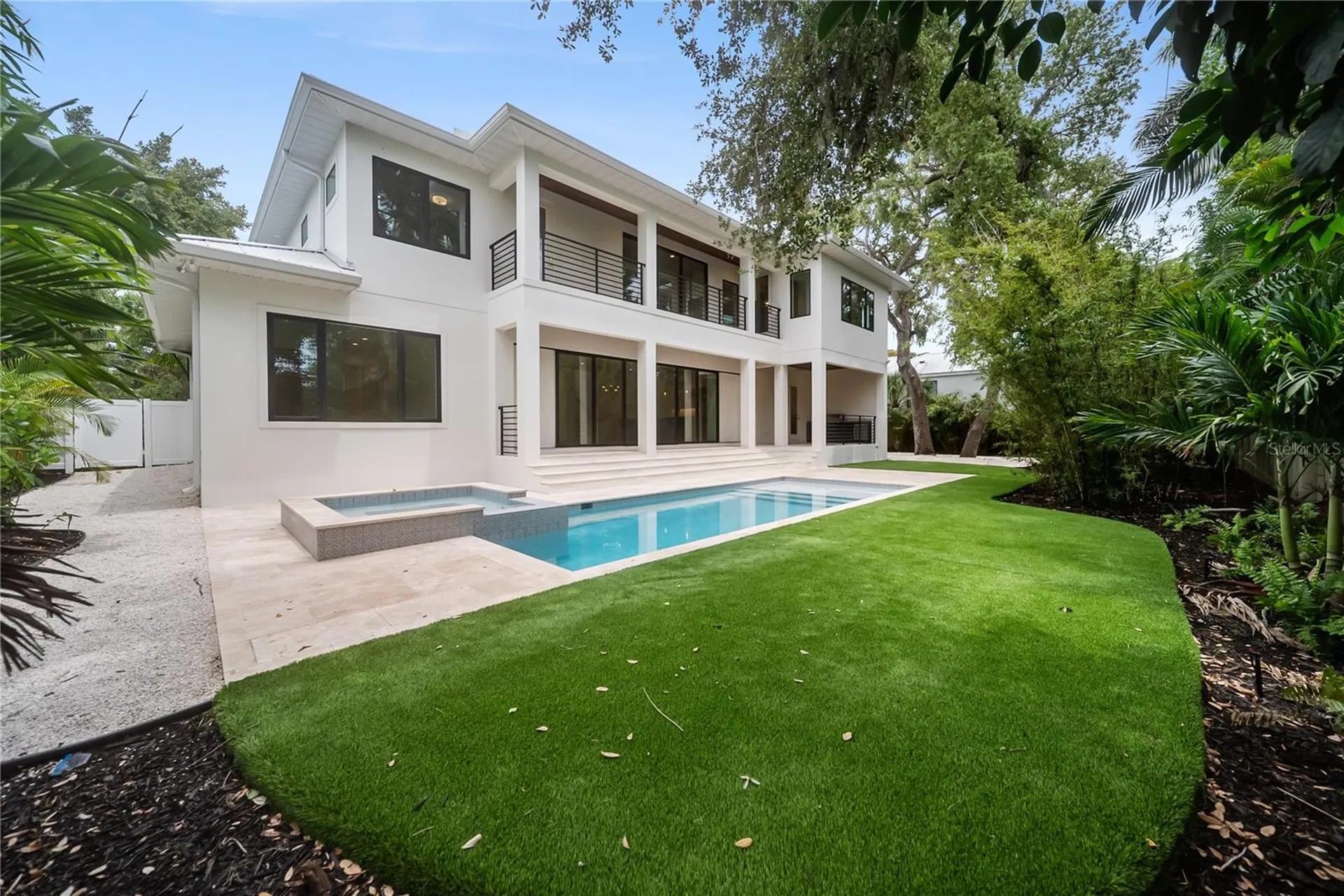 3800 Flores Avenue Sarasota FL 34239