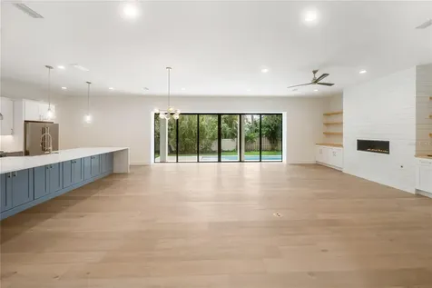 3800 Flores Avenue Sarasota FL 34239