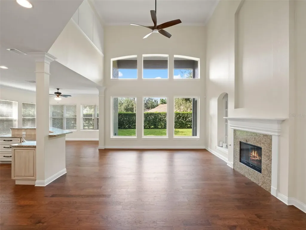 25622 Hawks Run Lane Sorrento FL 32776