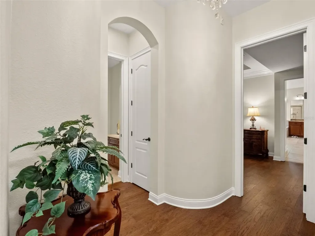 25622 Hawks Run Lane Sorrento FL 32776