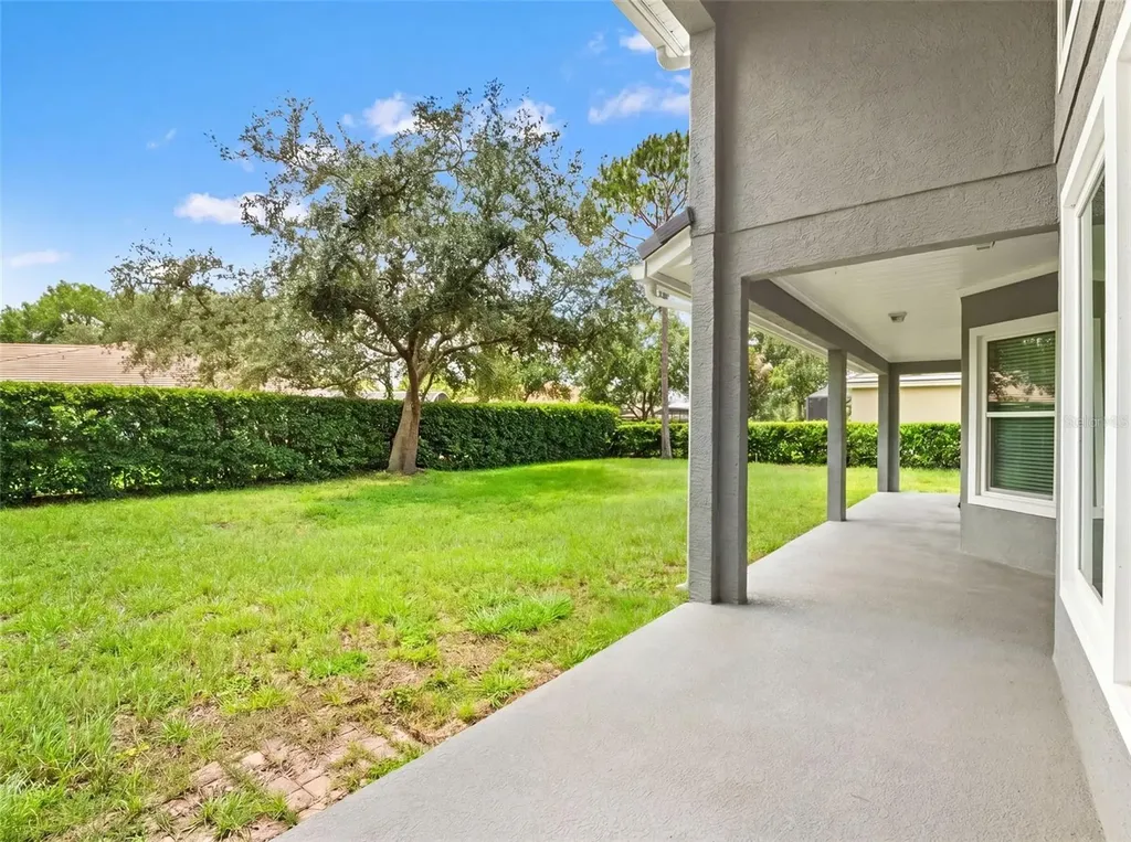 25622 Hawks Run Lane Sorrento FL 32776