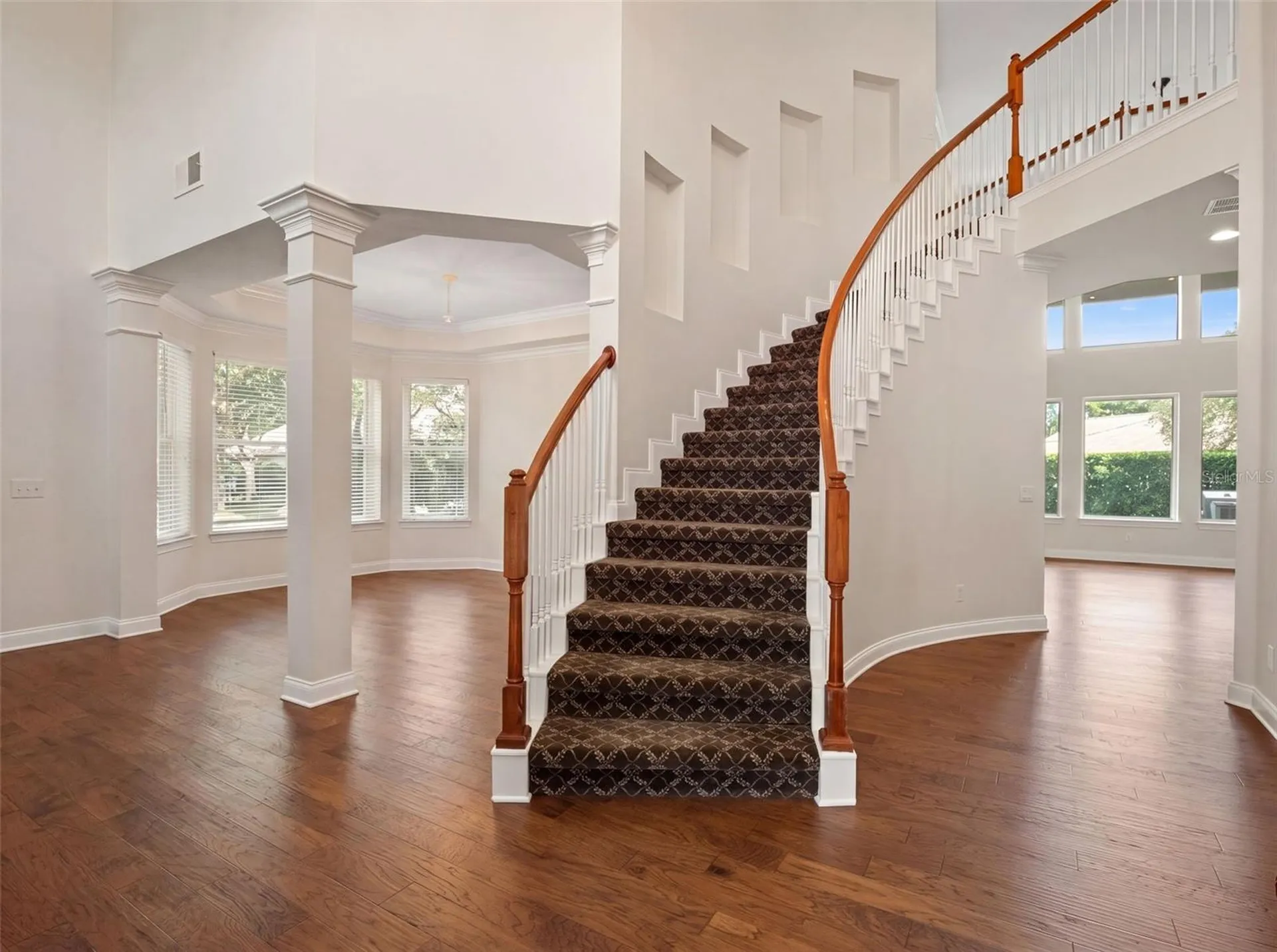 25622 Hawks Run Lane Sorrento FL 32776