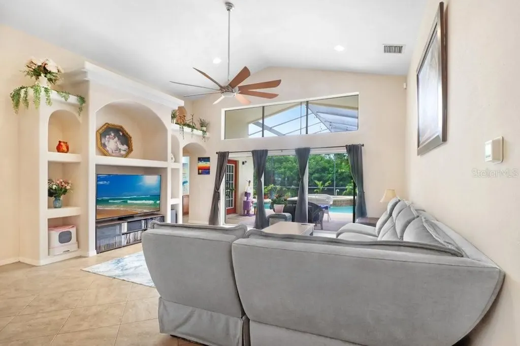 6803 Cromwell Garden Drive Apollo Beach FL 33572