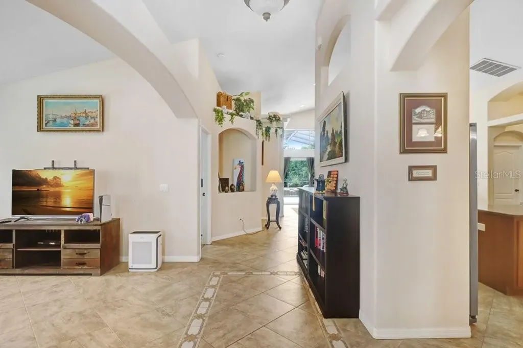6803 Cromwell Garden Drive Apollo Beach FL 33572