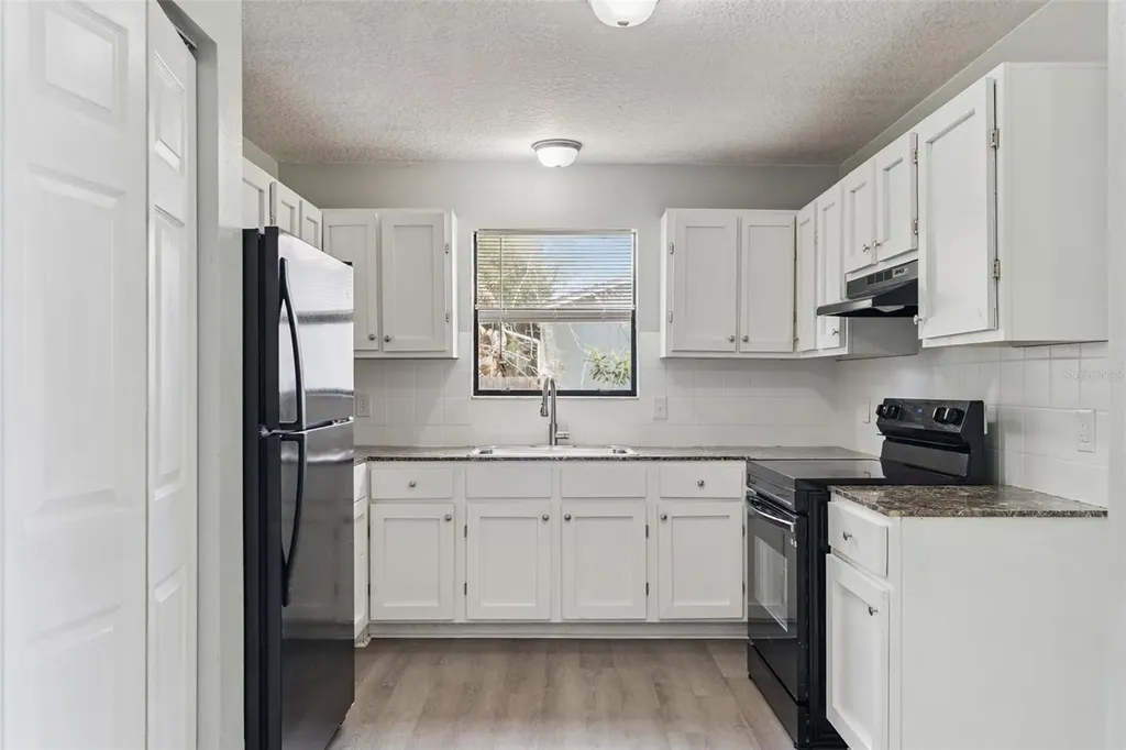 202 S Boston Avenue Deland FL 32724