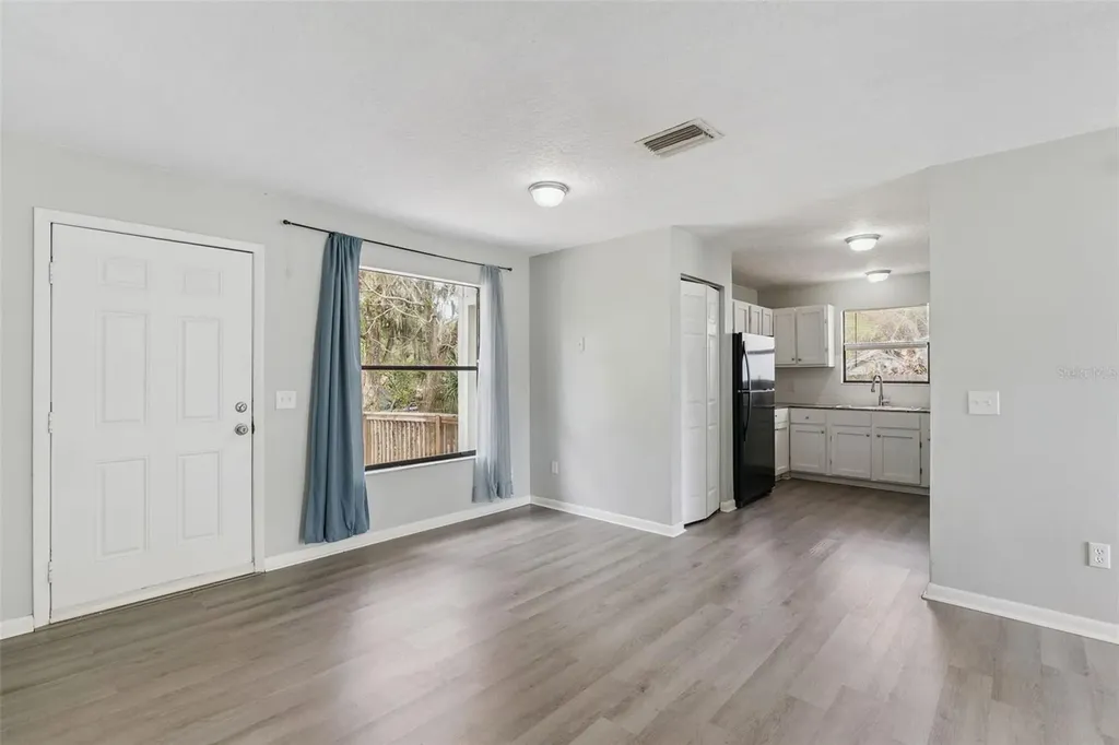 202 S Boston Avenue Deland FL 32724